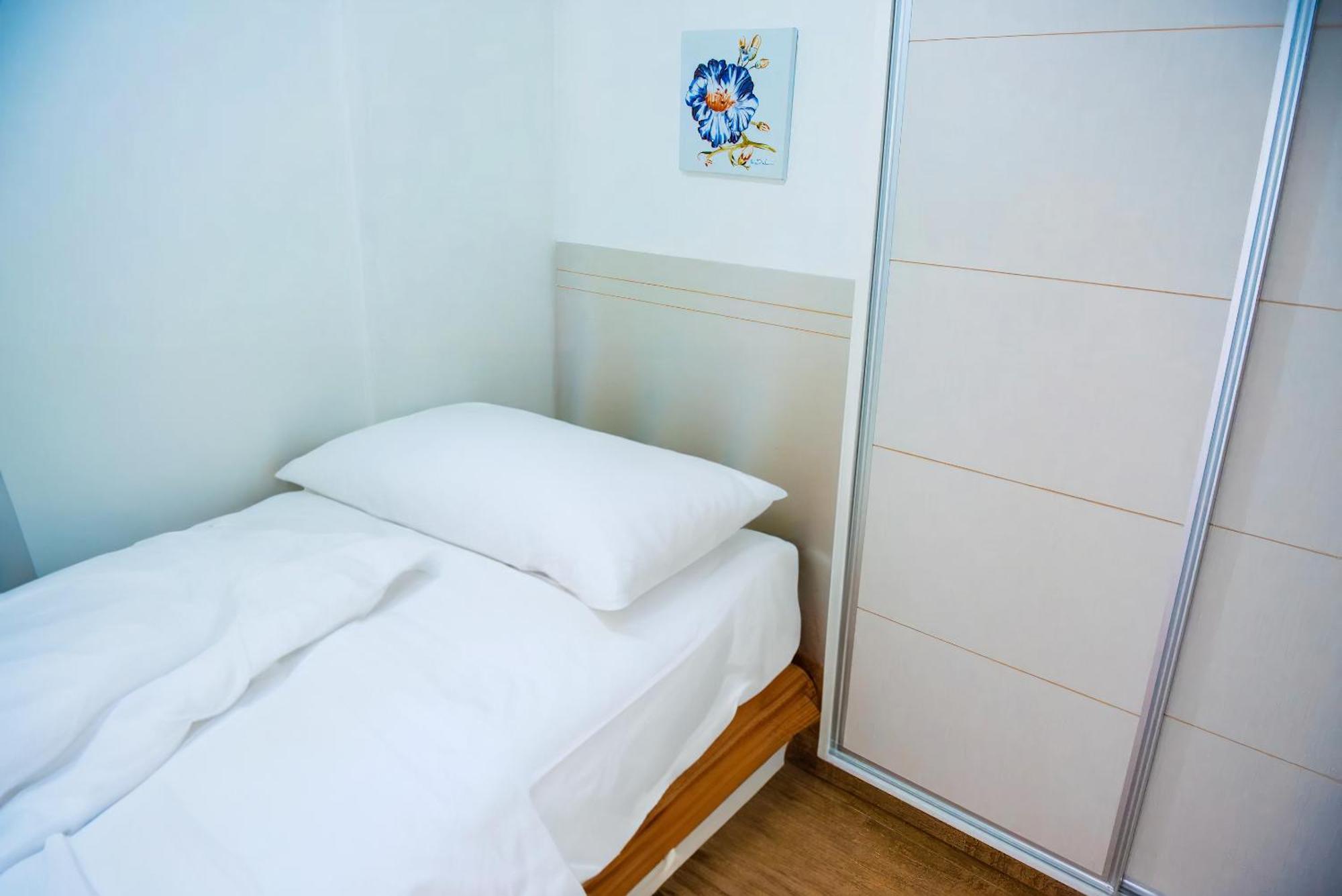 Apartamento Enseada Nautico Caldas Novas - Go Bagian luar foto