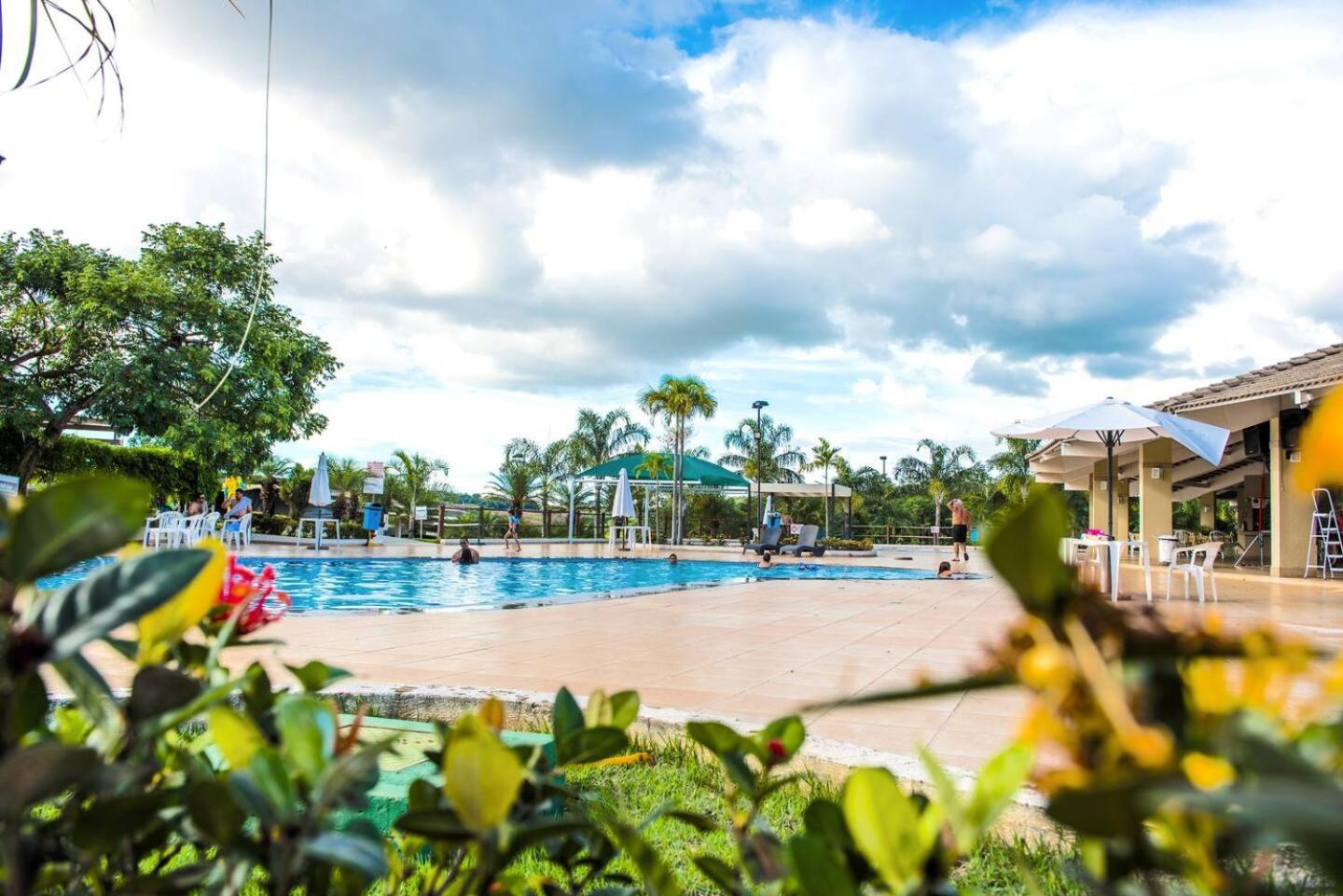 Apartamento Enseada Nautico Caldas Novas - Go Bagian luar foto
